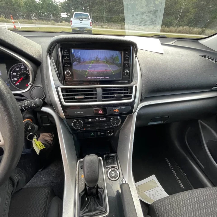 2019 Mitsubishi Eclipse Cross - Image 9 of 20