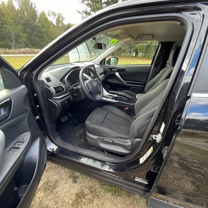 2019 Mitsubishi Eclipse Cross - Image 10 of 20
