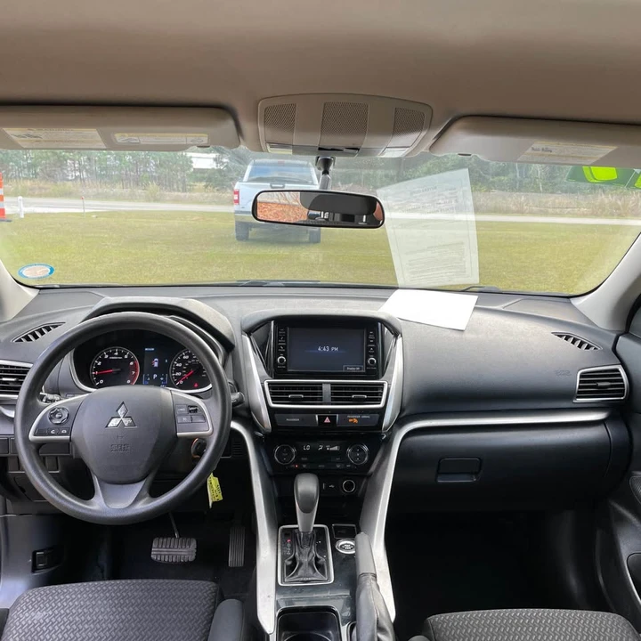 2019 Mitsubishi Eclipse Cross - Image 4 of 20