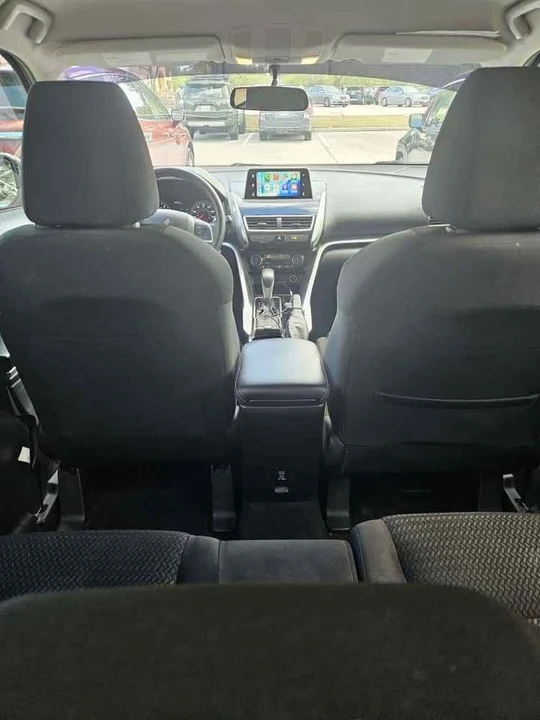 2019 Mitsubishi Eclipse Cross - Image 3 of 6