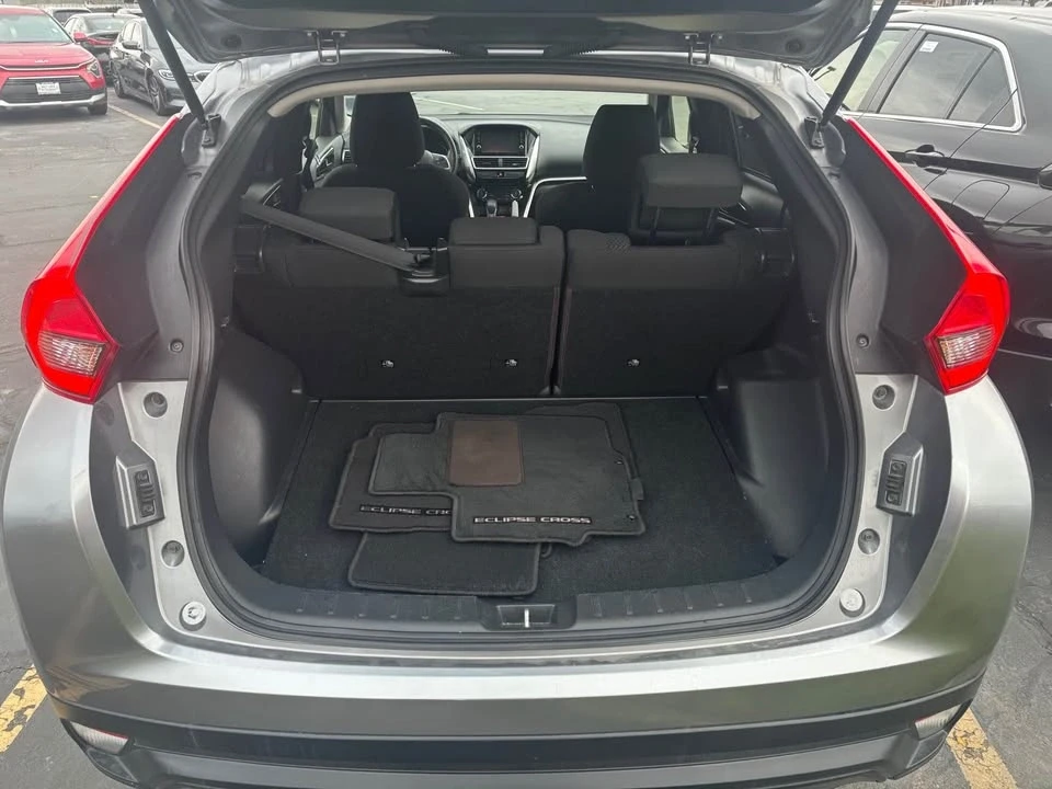 2019 Mitsubishi Eclipse Cross - Image 3 of 12