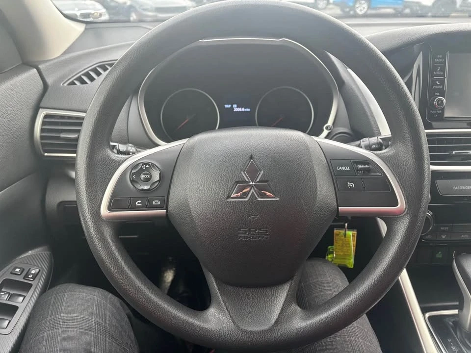 2019 Mitsubishi Eclipse Cross - Image 11 of 12