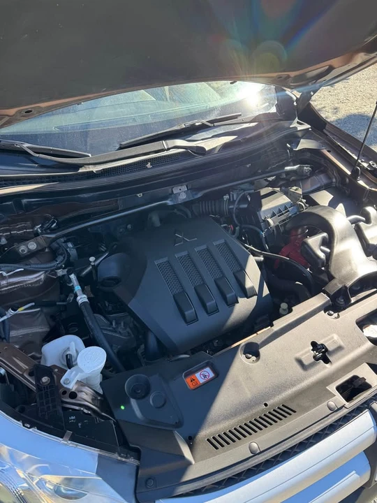 2019 Mitsubishi Eclipse Cross - Image 19 of 20