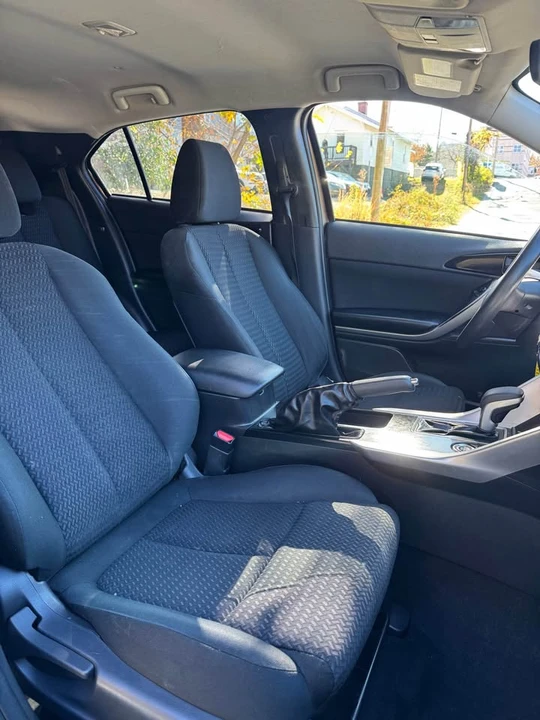 2019 Mitsubishi Eclipse Cross - Image 17 of 20