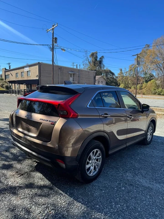 2019 Mitsubishi Eclipse Cross - Image 3 of 20