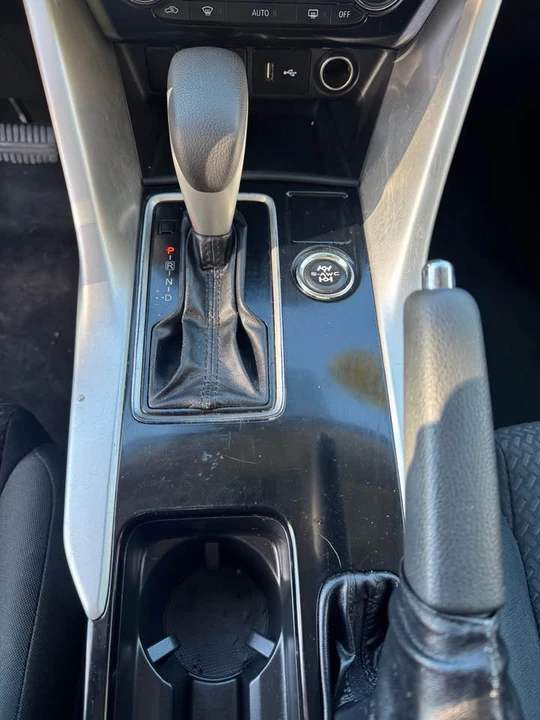 2019 Mitsubishi Eclipse Cross - Image 11 of 20