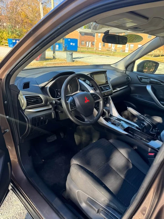 2019 Mitsubishi Eclipse Cross - Image 7 of 20