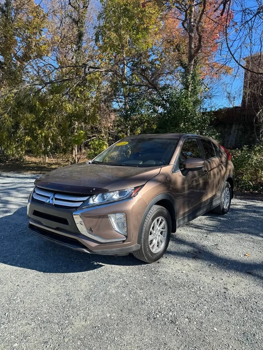 2019 Mitsubishi Eclipse Cross - Image 2 of 20
