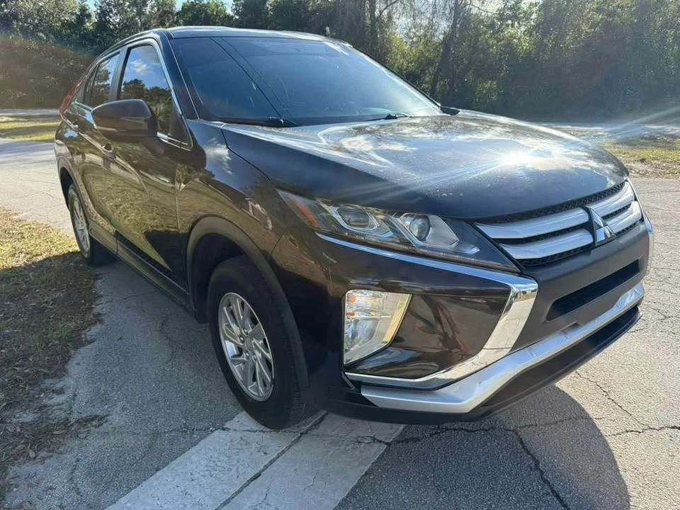 2019 Mitsubishi Eclipse Cross - Image 2 of 19