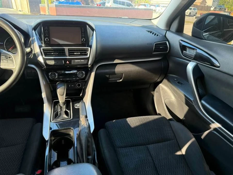 2019 Mitsubishi Eclipse Cross - Image 18 of 19