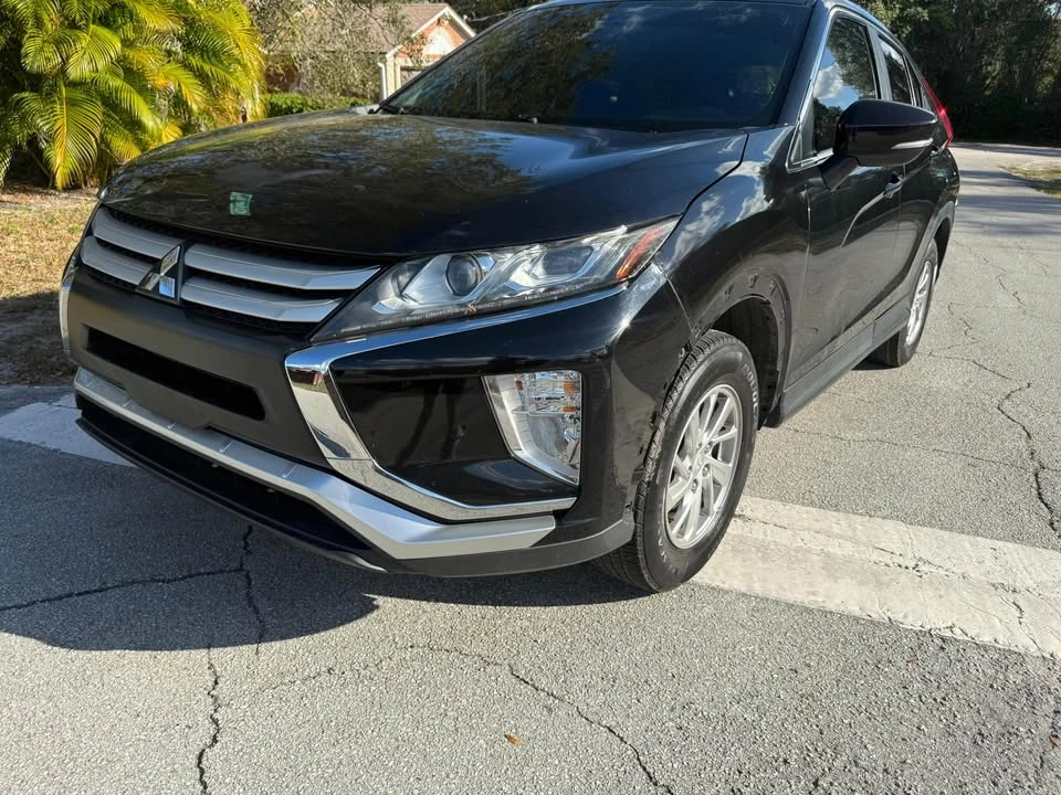 2019 Mitsubishi Eclipse Cross - Image 7 of 19