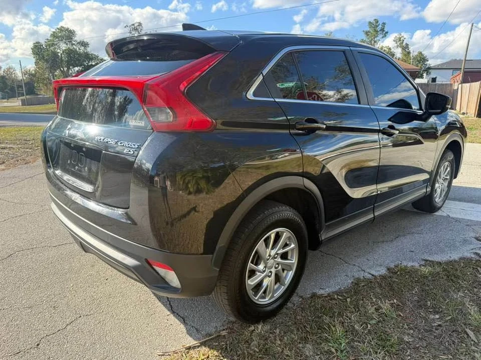 2019 Mitsubishi Eclipse Cross - Image 8 of 19