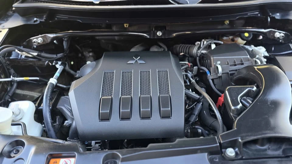 2019 Mitsubishi Eclipse Cross - Image 12 of 12
