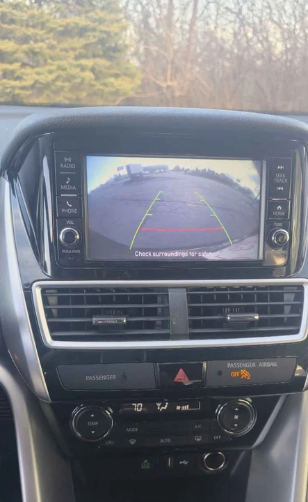 2019 Mitsubishi Eclipse Cross - Image 10 of 14