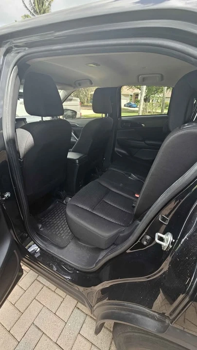 2019 Mitsubishi Eclipse Cross - Image 5 of 9
