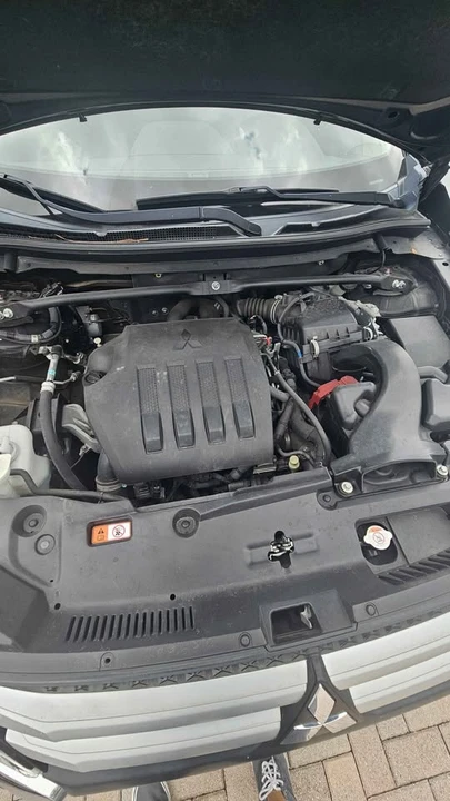 2019 Mitsubishi Eclipse Cross - Image 9 of 9