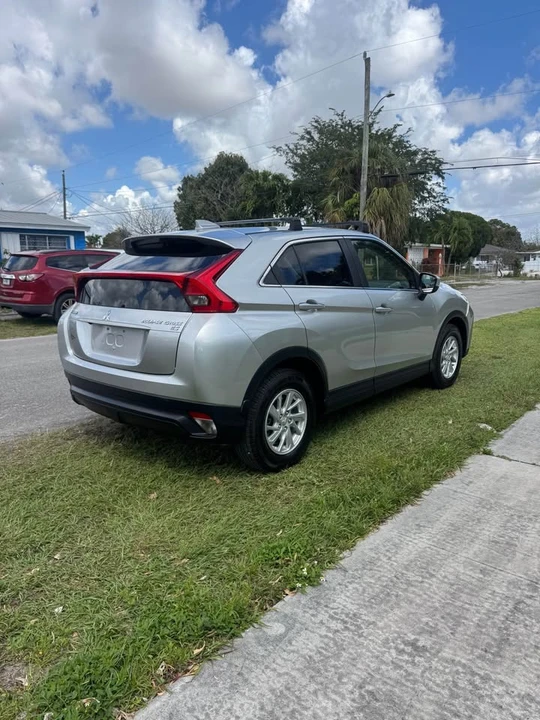 2019 Mitsubishi Eclipse Cross - Image 6 of 12