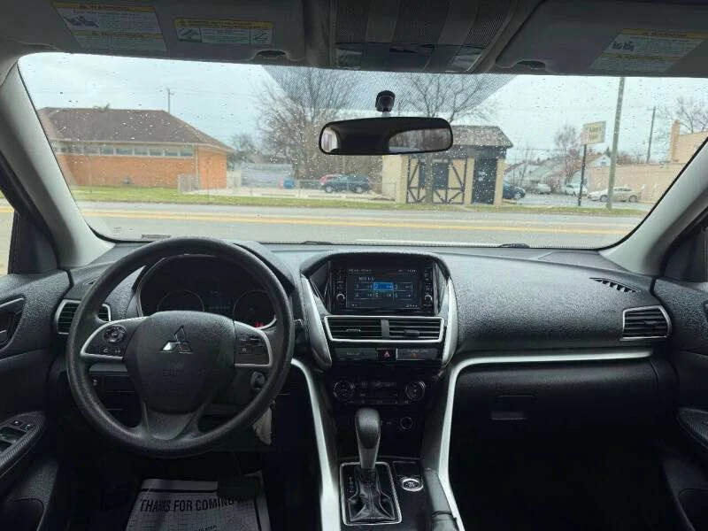 2019 Mitsubishi Eclipse Cross - Image 6 of 8