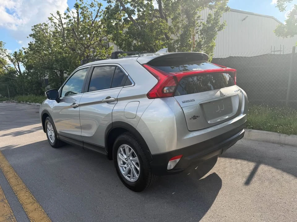 2019 Mitsubishi Eclipse Cross - Image 8 of 10