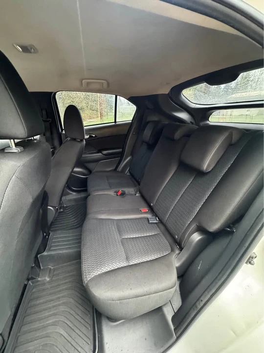 2019 Mitsubishi Eclipse Cross - Image 9 of 13