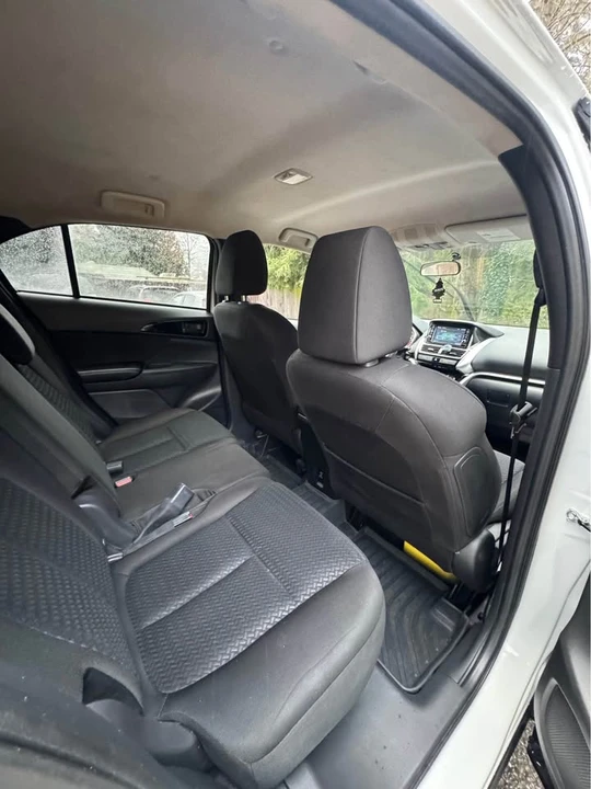 2019 Mitsubishi Eclipse Cross - Image 11 of 13