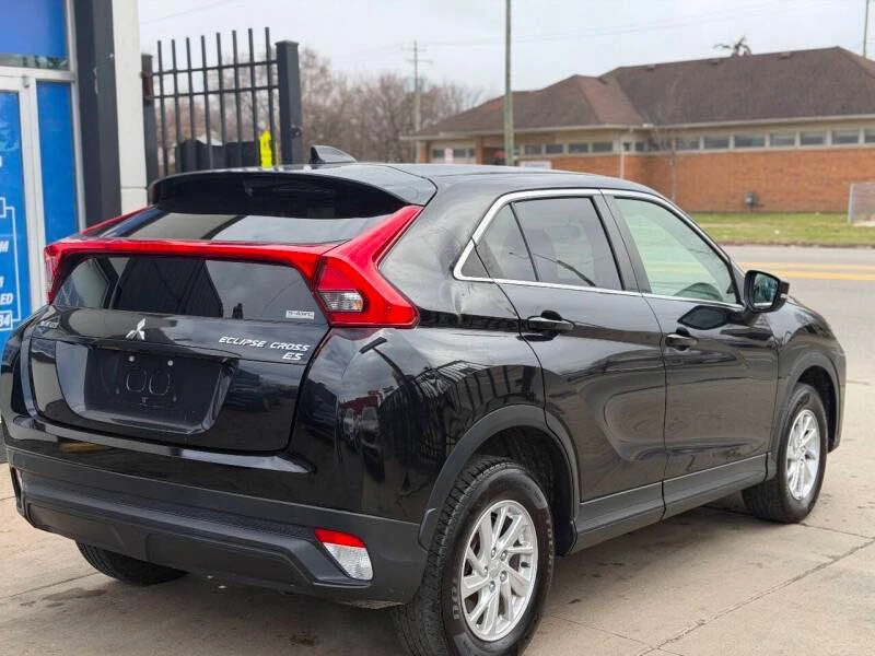 2019 Mitsubishi Eclipse Cross - Image 3 of 8
