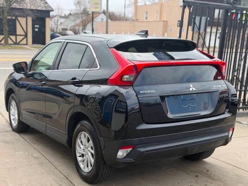 2019 Mitsubishi Eclipse Cross - Image 4 of 8