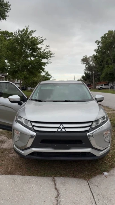 2019 Mitsubishi Eclipse Cross - Image 3 of 7