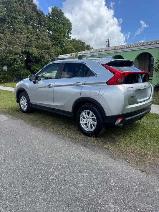 2019 Mitsubishi Eclipse Cross - Image 6 of 12