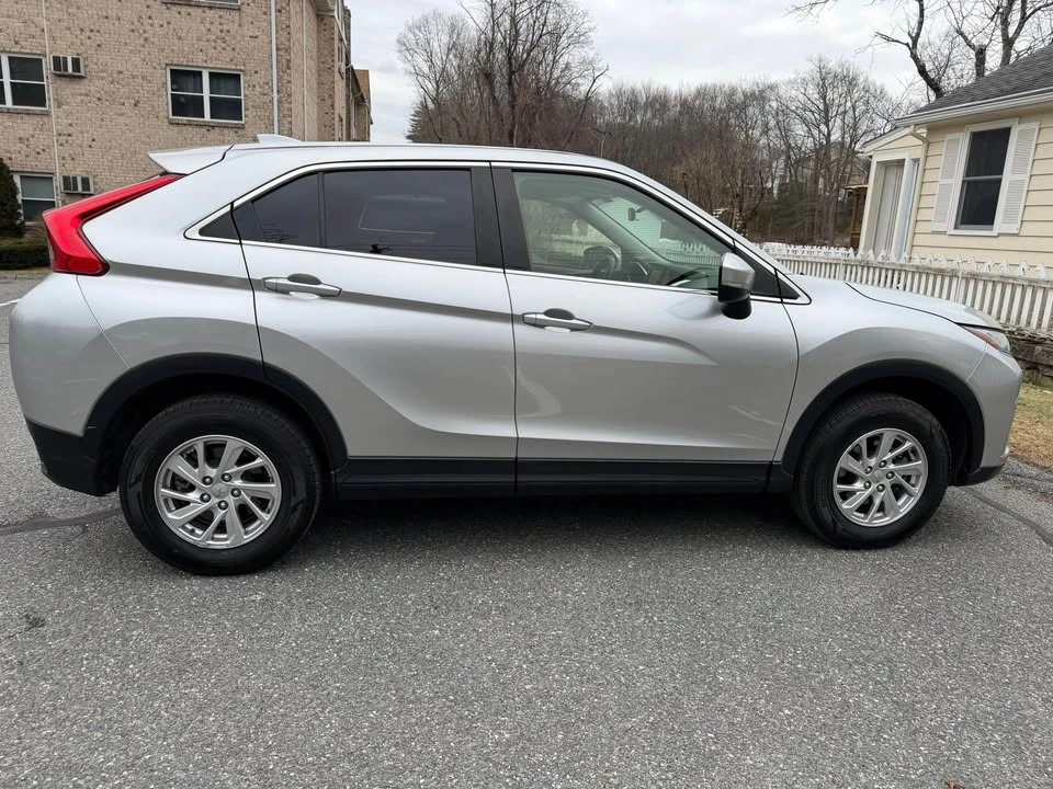 2019 Mitsubishi Eclipse Cross - Image 4 of 8