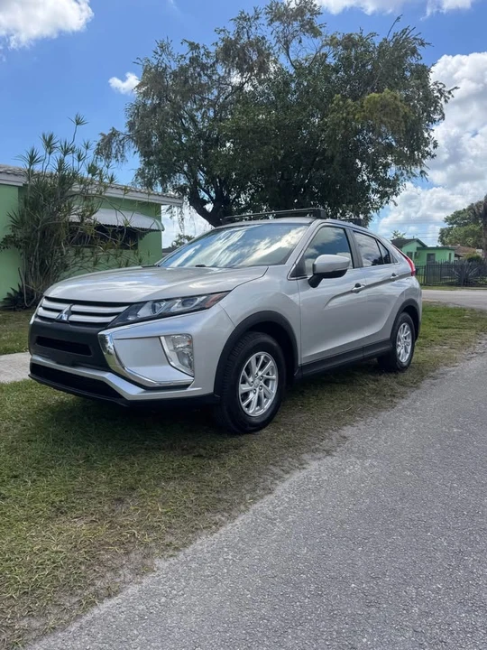 2019 Mitsubishi Eclipse Cross - Image 3 of 12