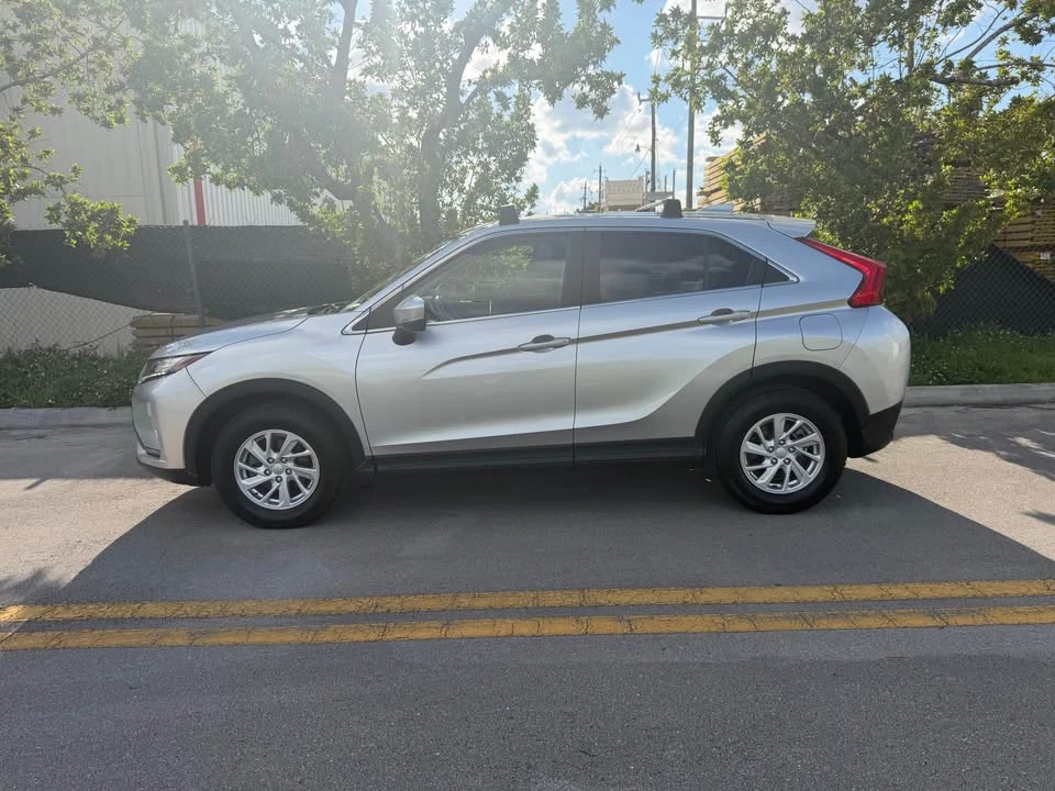 2019 Mitsubishi Eclipse Cross - Image 4 of 10