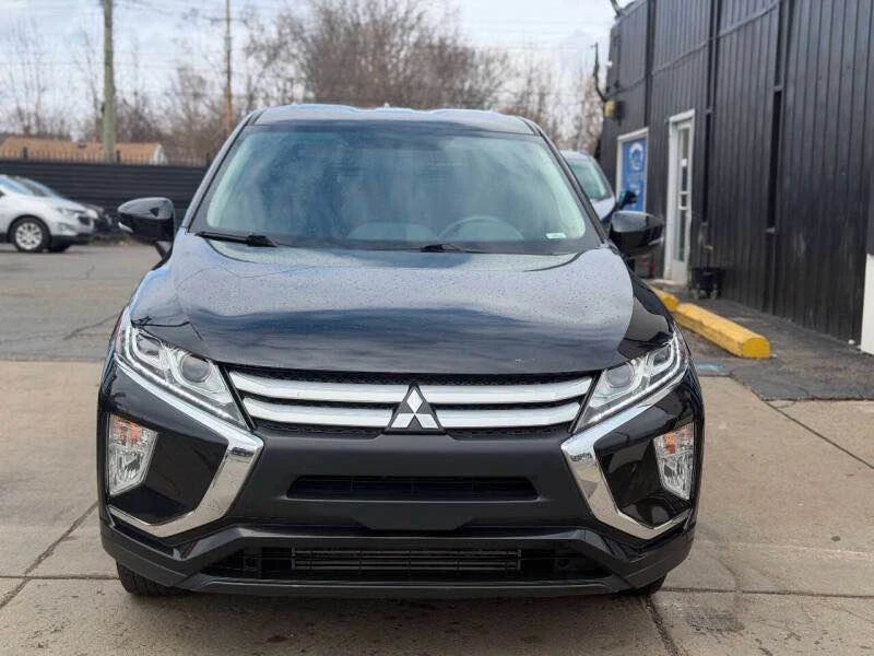 2019 Mitsubishi Eclipse Cross - Image 2 of 8