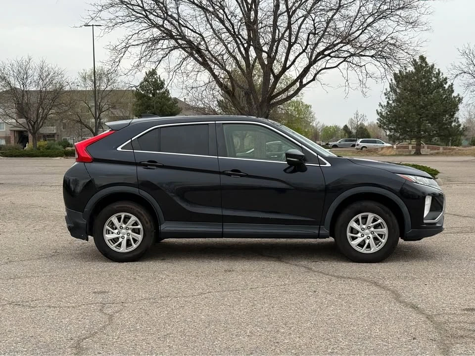 2019 Mitsubishi Eclipse Cross - Image 6 of 15