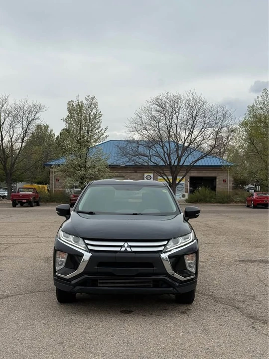 2019 Mitsubishi Eclipse Cross - Image 8 of 15