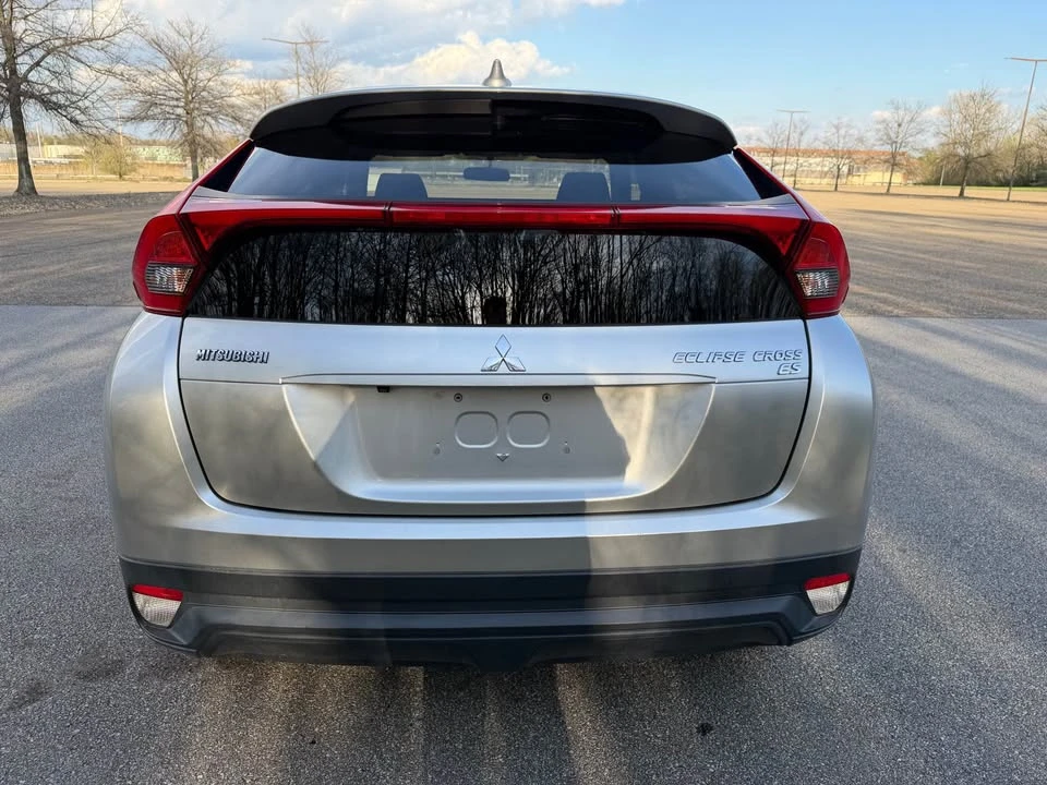 2019 Mitsubishi Eclipse Cross - Image 8 of 19