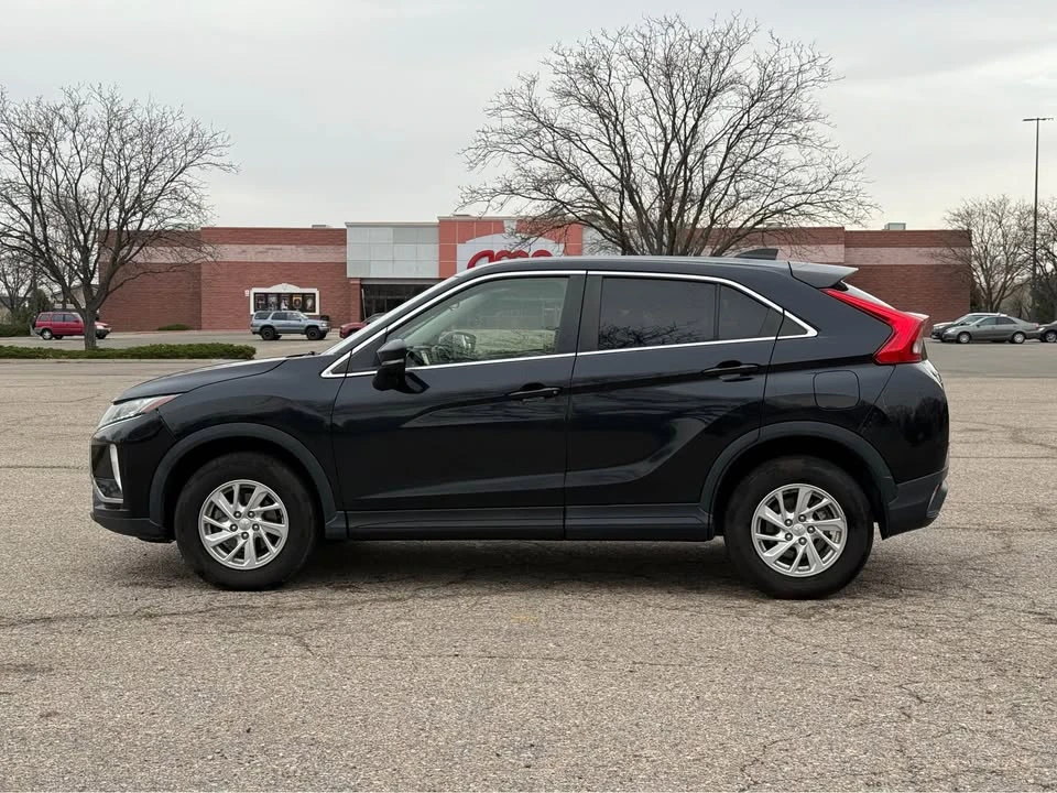 2019 Mitsubishi Eclipse Cross - Image 6 of 15
