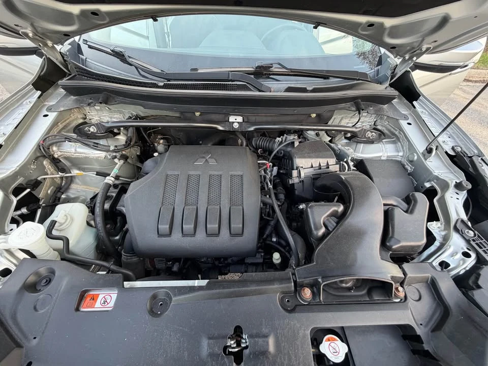 2019 Mitsubishi Eclipse Cross - Image 19 of 19