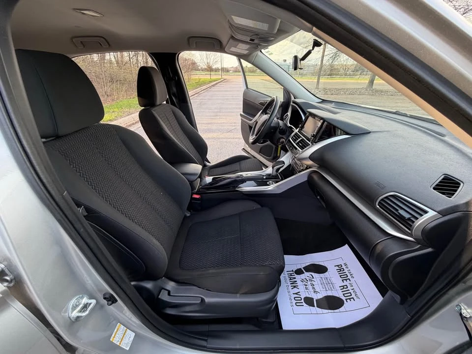 2019 Mitsubishi Eclipse Cross - Image 13 of 19