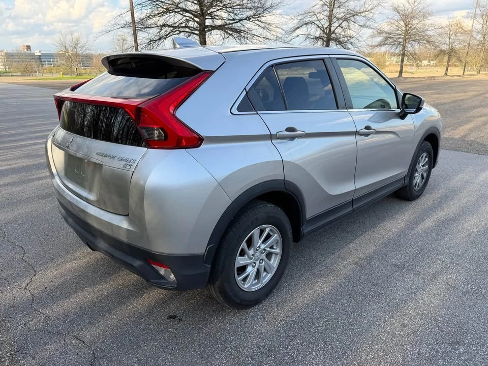 2019 Mitsubishi Eclipse Cross - Image 4 of 19