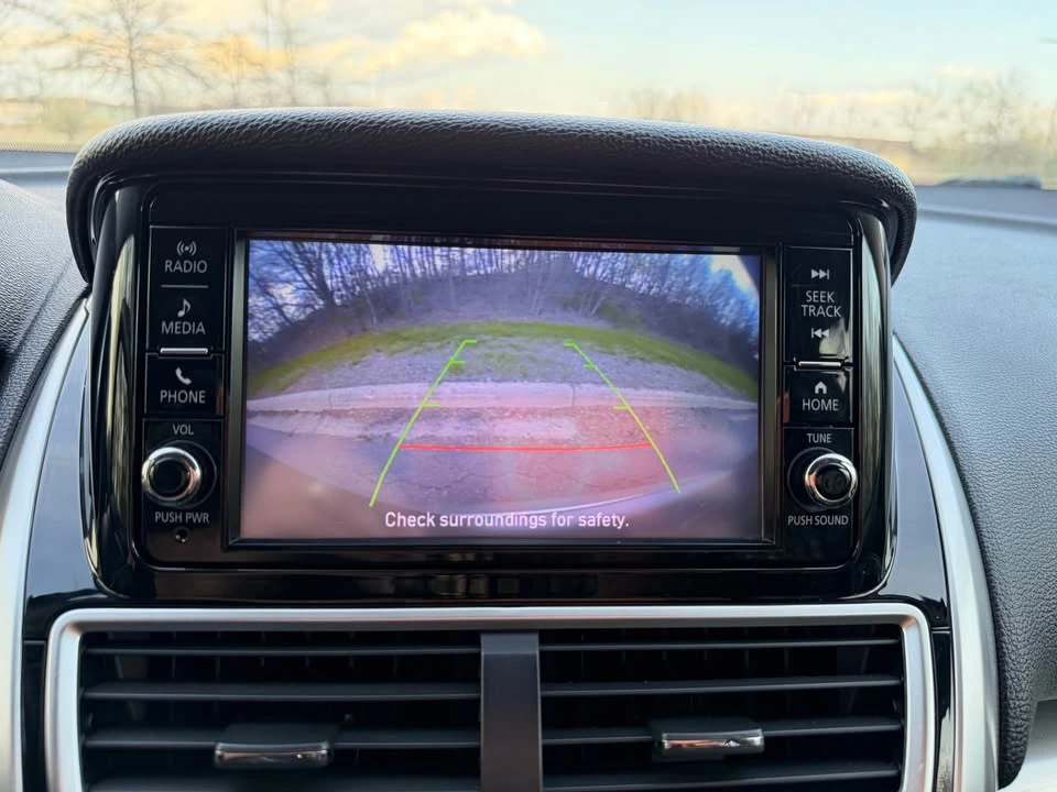 2019 Mitsubishi Eclipse Cross - Image 17 of 19