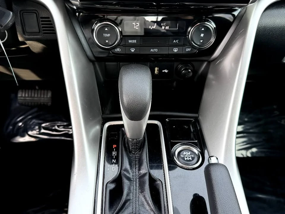 2019 Mitsubishi Eclipse Cross - Image 13 of 16