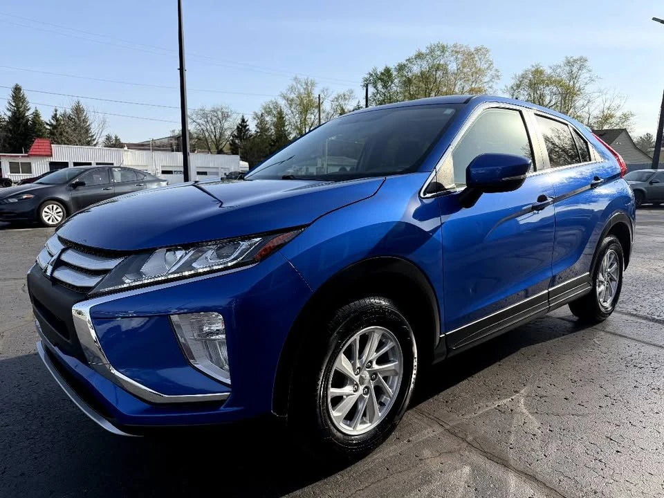 2019 Mitsubishi Eclipse Cross - Image 2 of 16