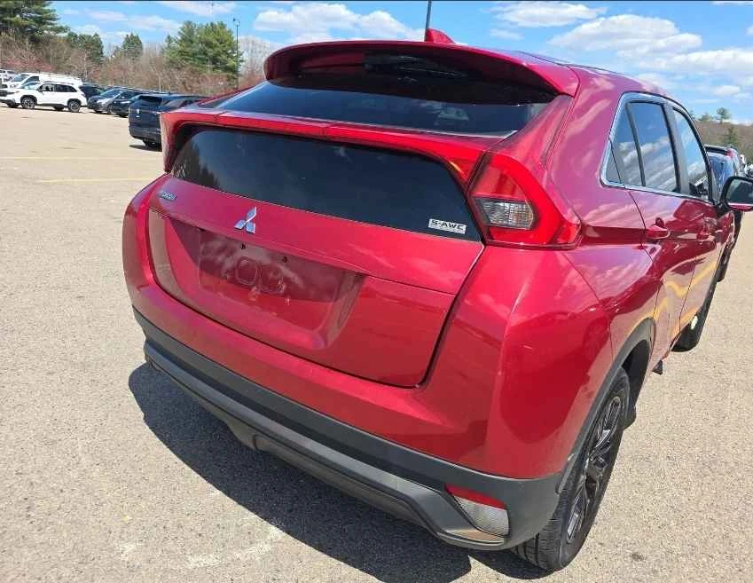 2019 Mitsubishi Eclipse Cross - Image 2 of 11
