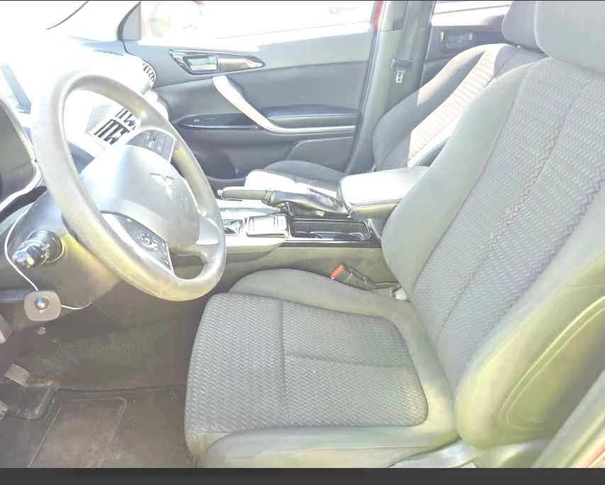 2019 Mitsubishi Eclipse Cross - Image 6 of 11