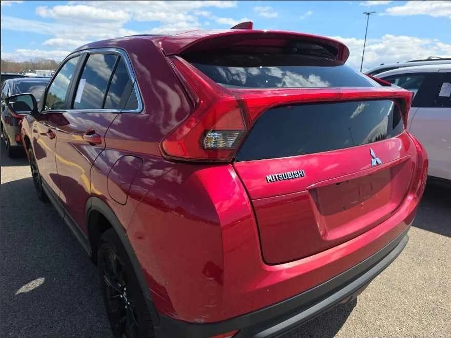 2019 Mitsubishi Eclipse Cross - Image 3 of 11