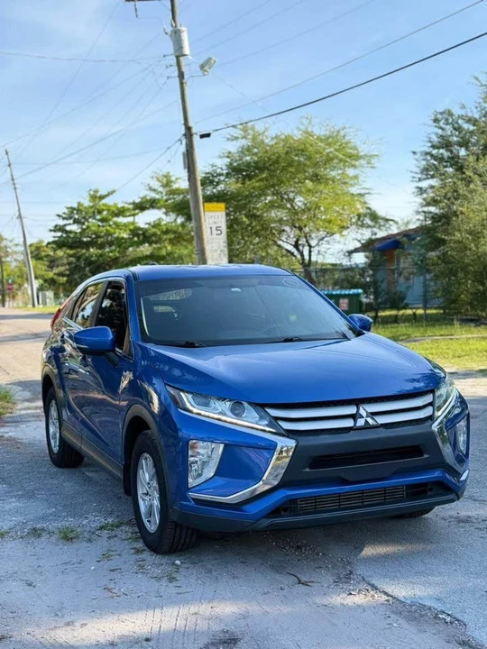 2019 Mitsubishi Eclipse Cross - Image 3 of 9