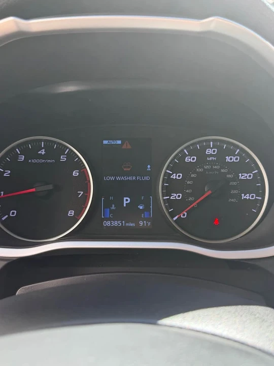 2019 Mitsubishi Eclipse Cross - Image 8 of 17