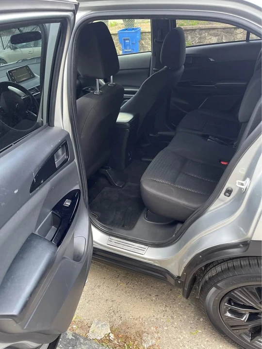 2019 Mitsubishi Eclipse Cross - Image 7 of 15