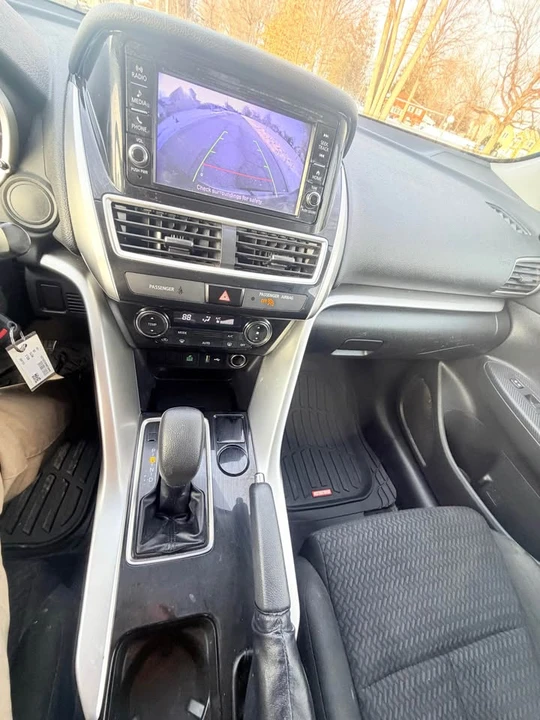 2019 Mitsubishi Eclipse Cross - Image 12 of 14